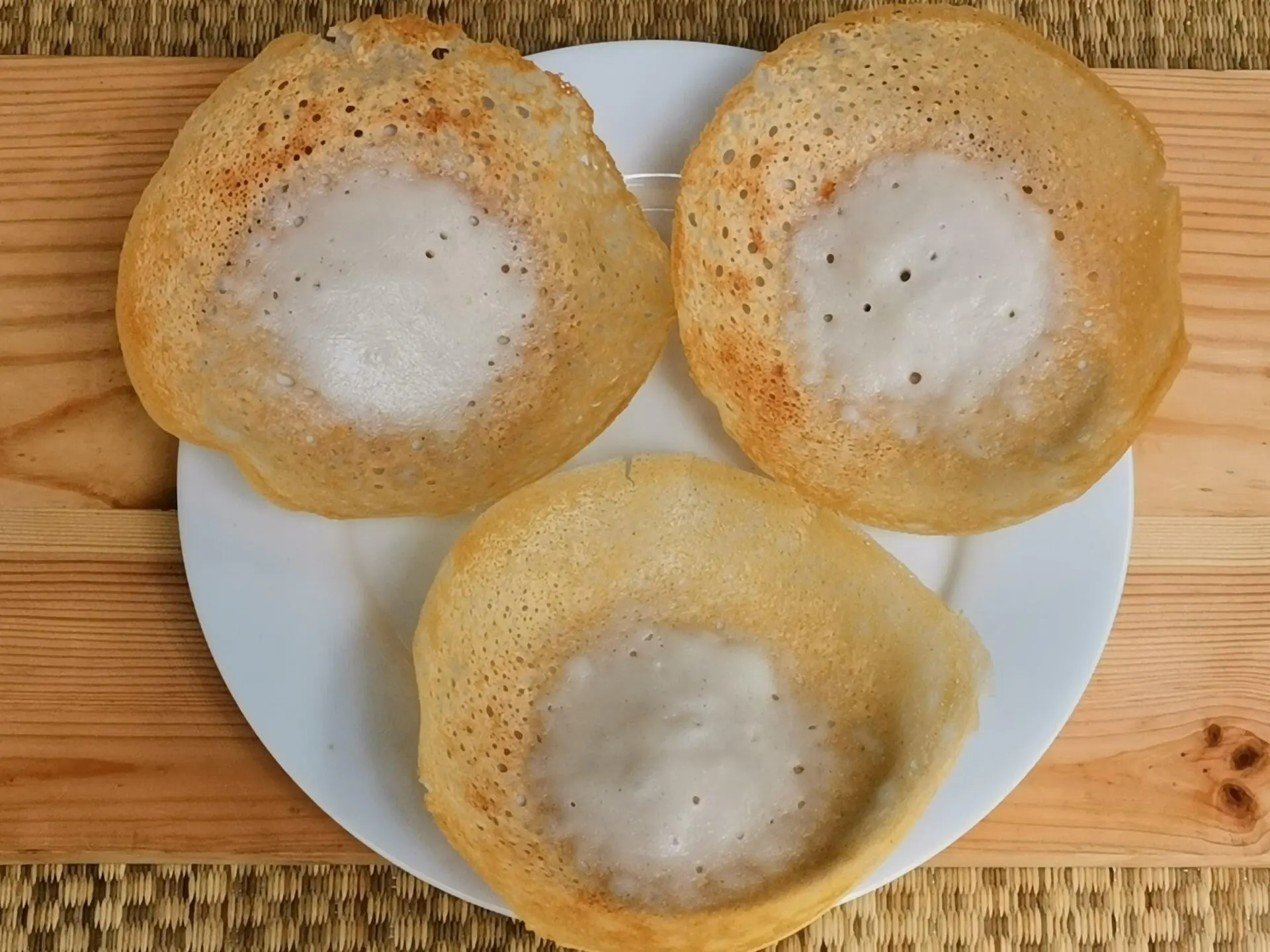 Egg hoppers